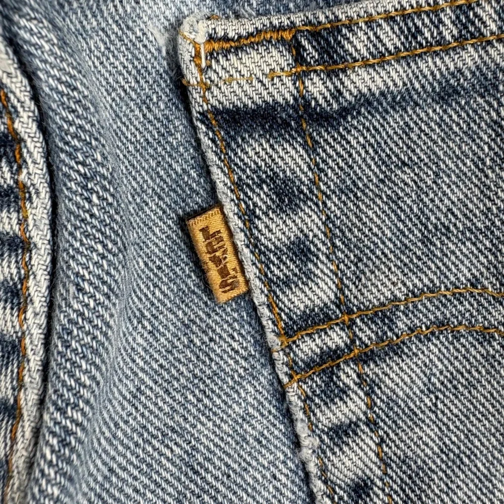 Vintage Levis 545 Loose Fit Denim Shorts Mens 34 Light Wash Orange Tab USA Made